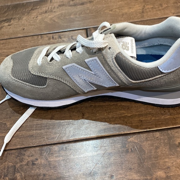 New balance 9.5 wide men’s - Picture 3 of 3